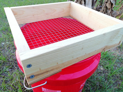 Unstained Soil Sifter - 1/2 inch SKU1043