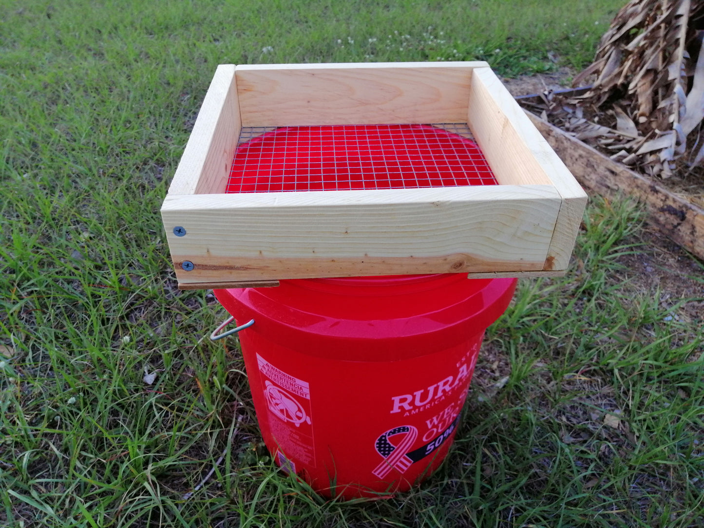 Unstained Soil Sifter - 1/2 inch SKU1043